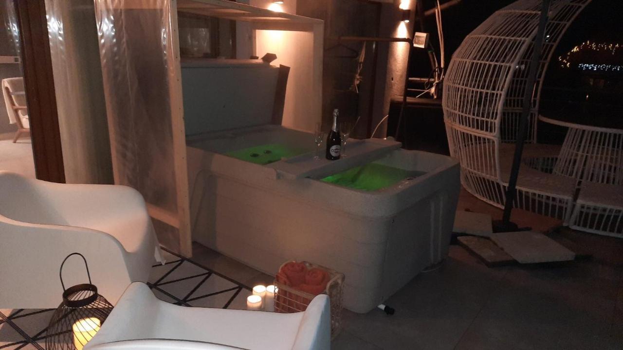 H49 Wellness & - Adults Only *